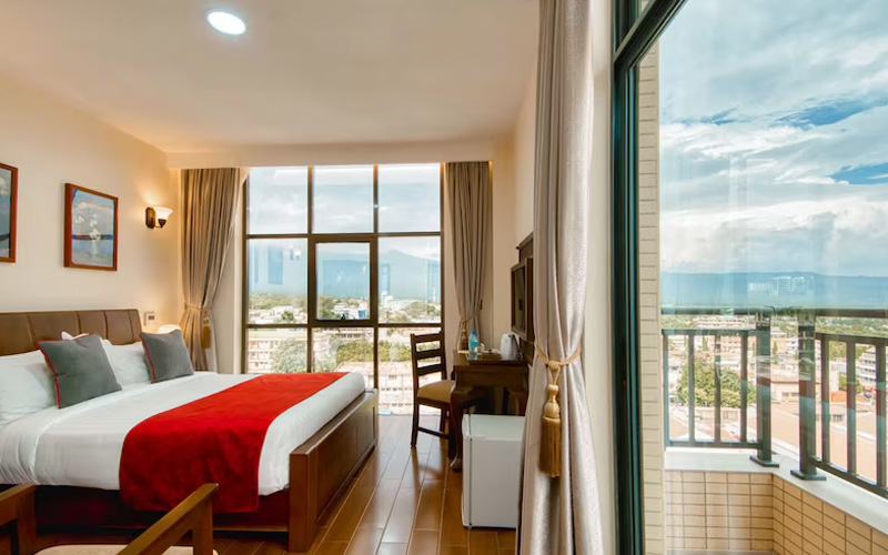 Where to Stay in Arusha or Moshi