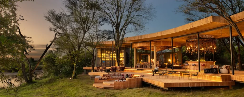 Best Migration Safari Lodges with River Views