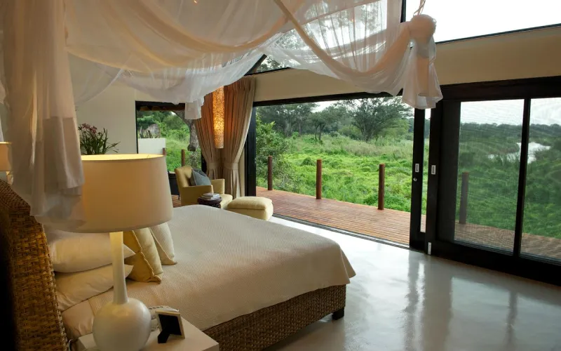 Tented Camps vs Lodges – Which Safari Stay Is Right for You?